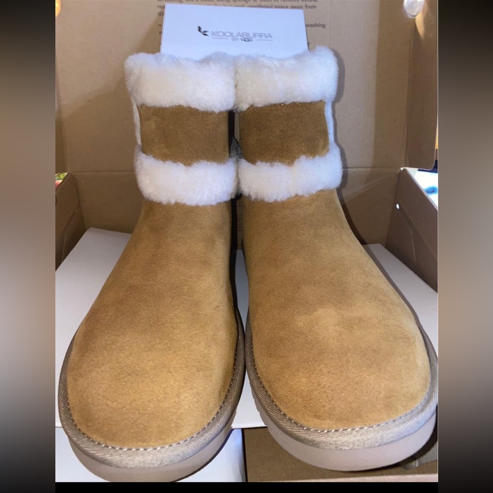 NEW Kookaburra Boots by UGG - Size 10